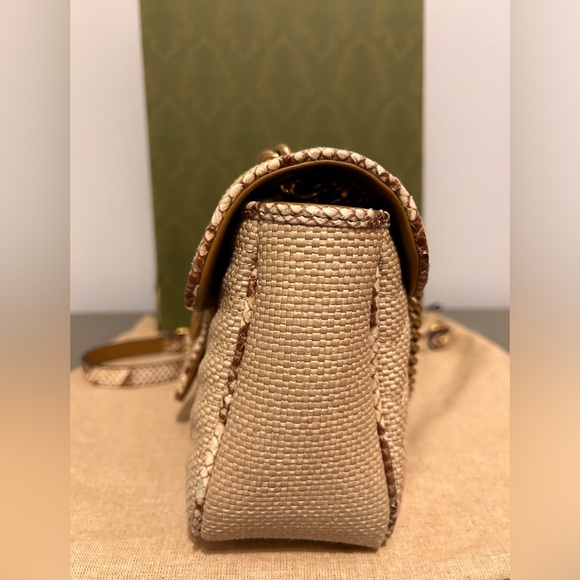 Gucci Raffia GG Marmont Shoulder Bag - Picture 2 of 9